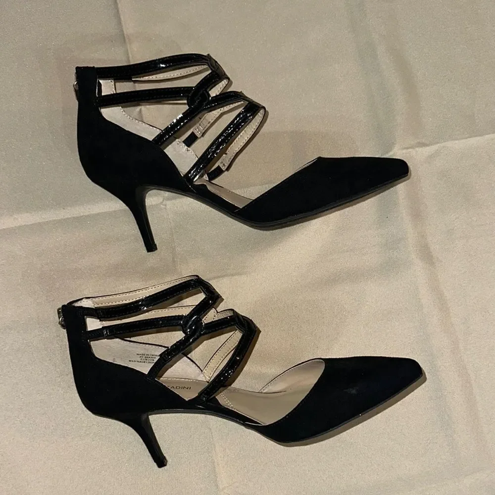 Adrienne Vitadini Black Strappy Heels with Pointed Toe Size 8